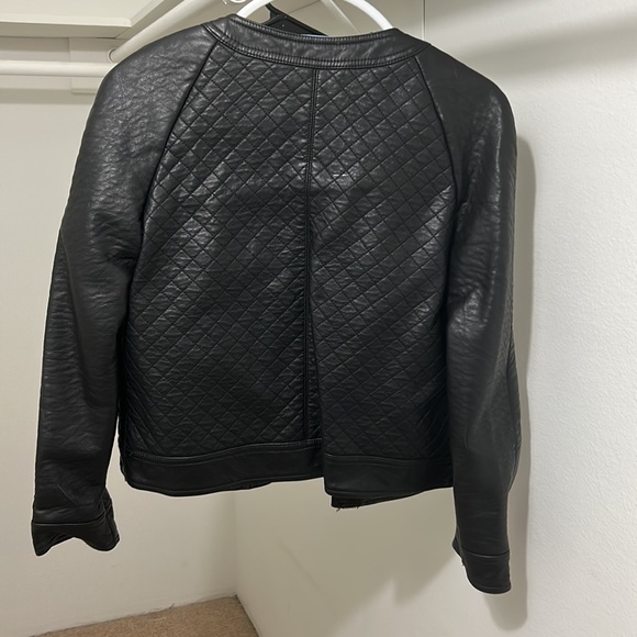 leather jacket - Picture 4 of 5